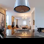 Singular Zamora
